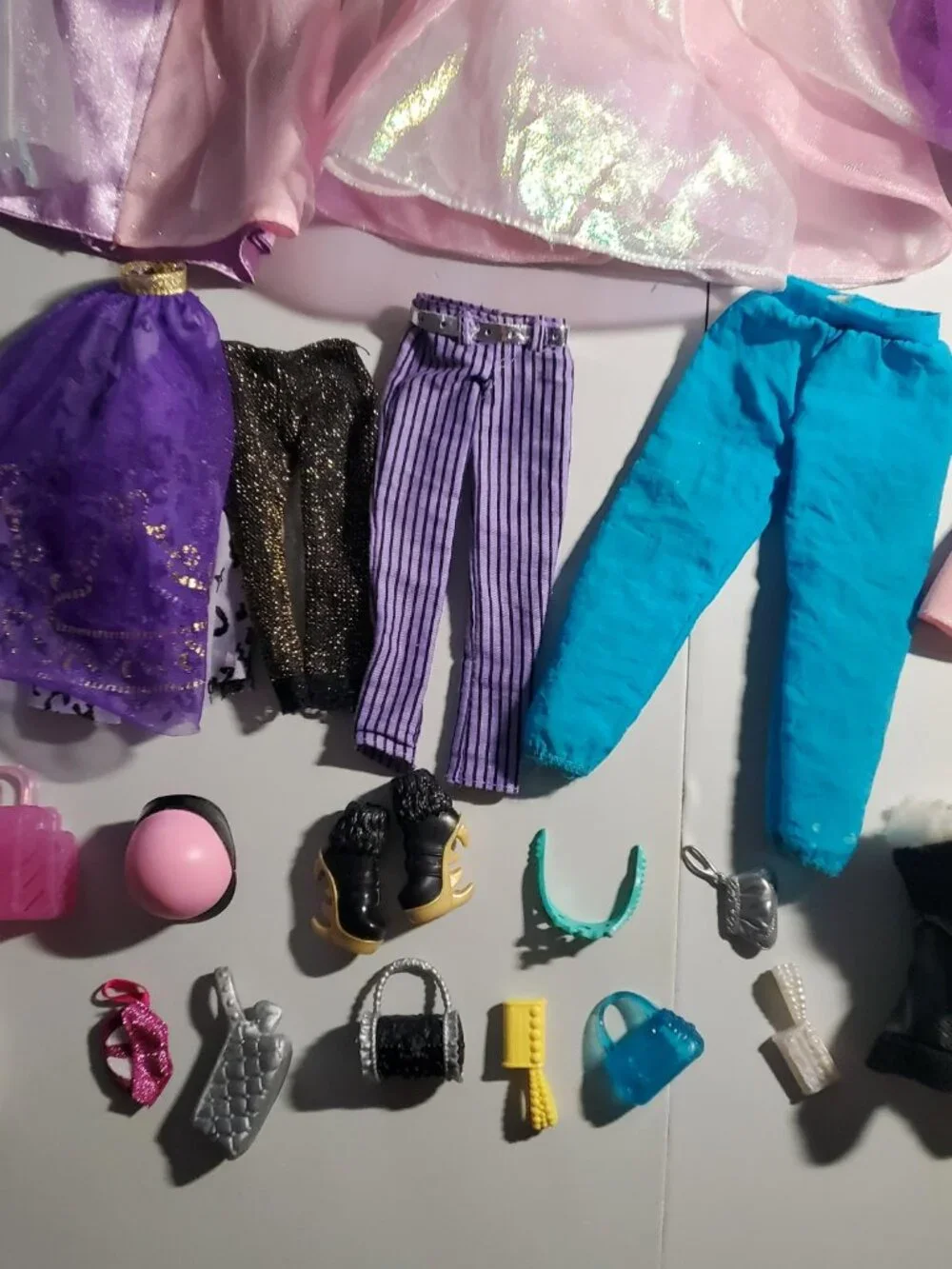 Barbie barbies one